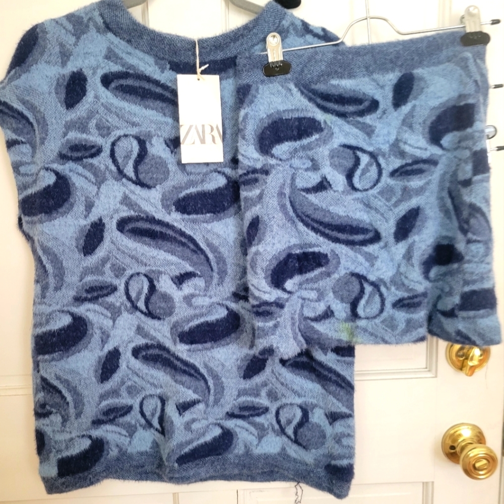 Zara Knit Skirt Set Sz S (stain on skirt)